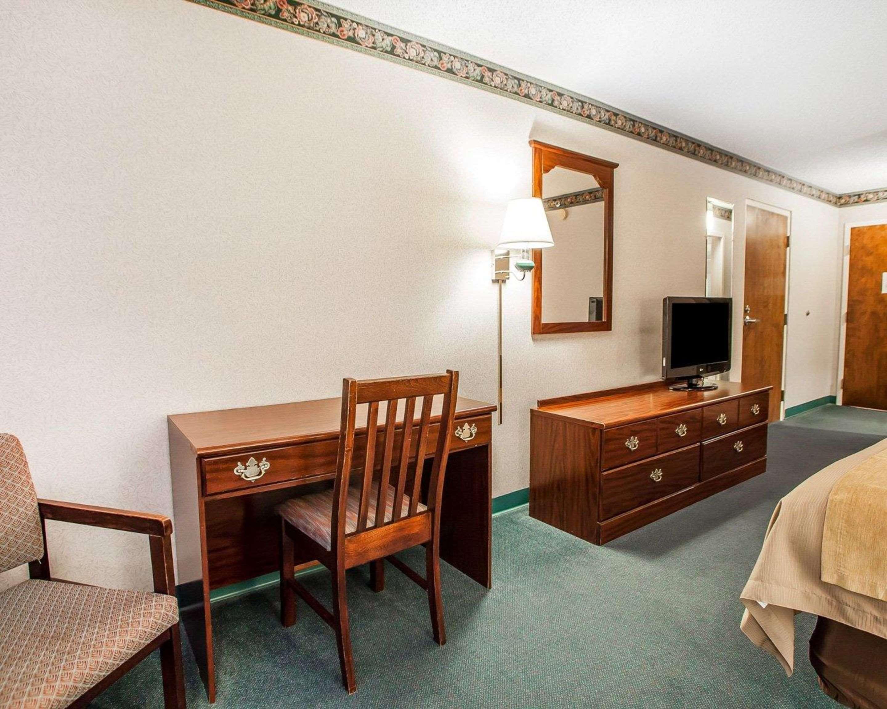 Quality Inn Midway Bethel Exterior foto